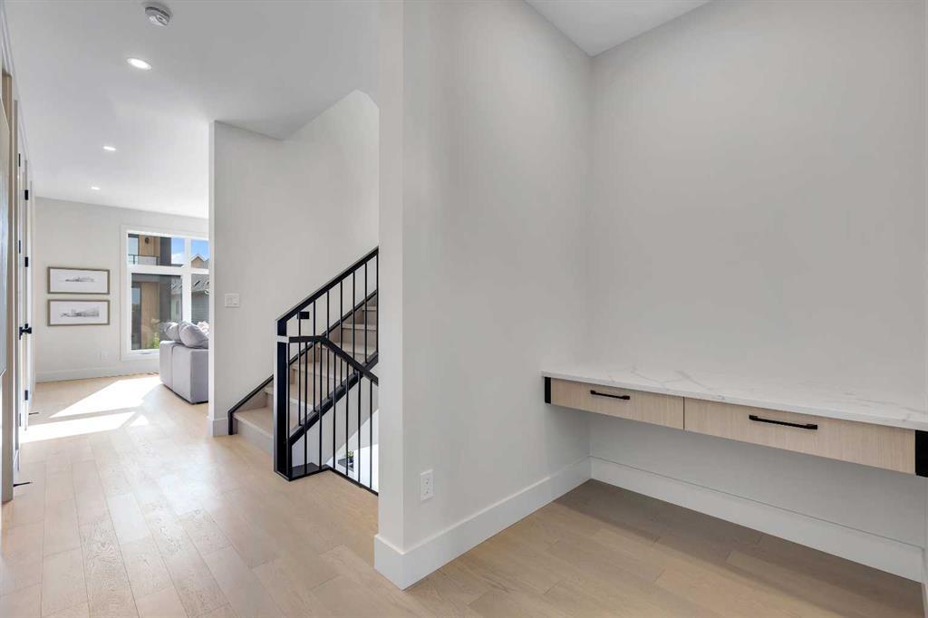 336 Normandy Drive Southwest, Calgary – Residential Detached Listing Photo 20