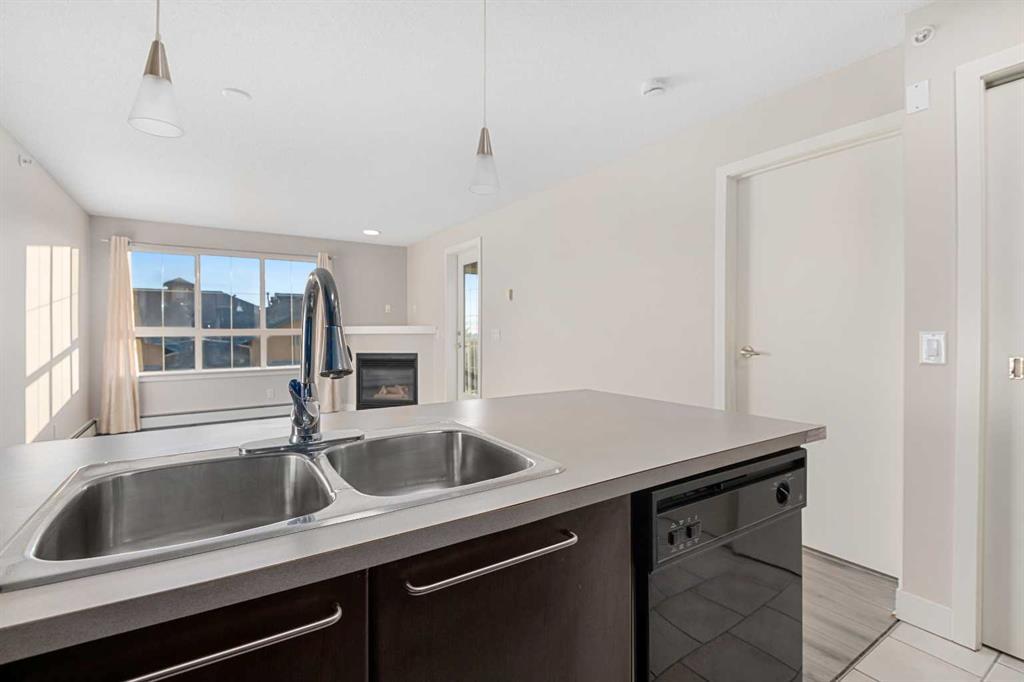 456, 35 Richard Court Southwest, Calgary – Residential Apartment Listing Photo 6