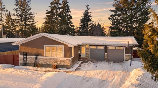 14 Sherwood Crescent, Red Deer
