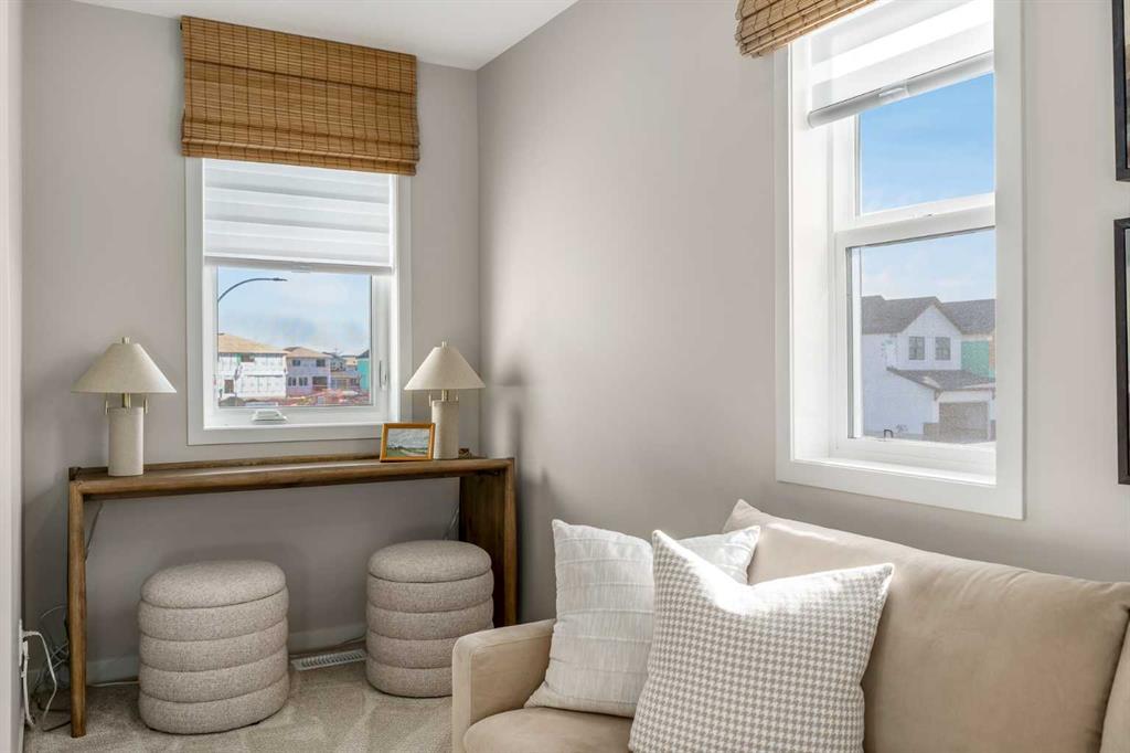 80 Magnolia Green Southeast, Calgary – Residential Detached Listing Photo 12