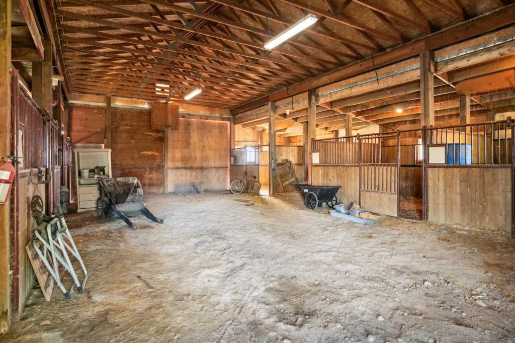 272187 Township Road 240, Rural Rocky View County – Residential Detached Listing Photo 38