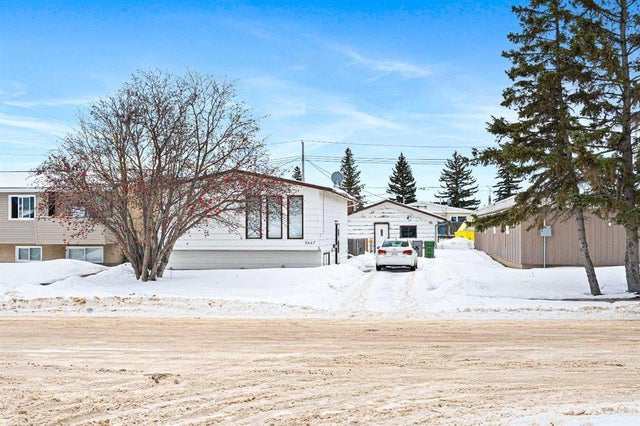 5667 43 Street, Lloydminster