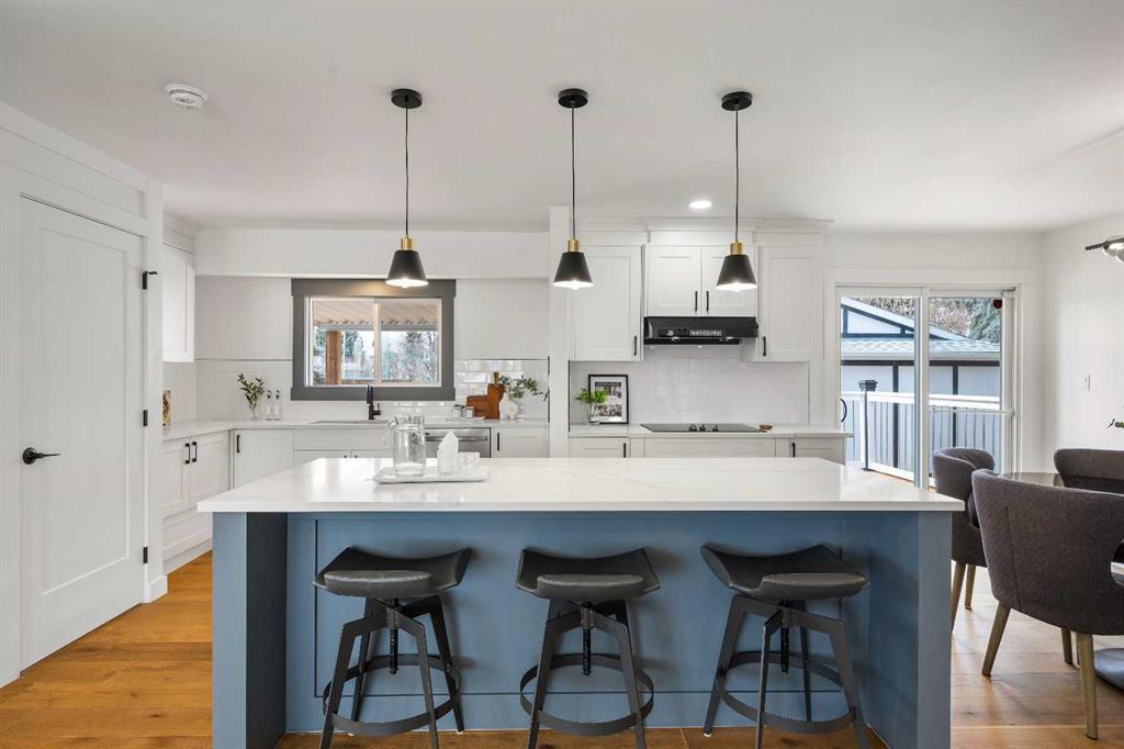 1040 Lake Ontario Drive Southeast, Calgary – Residential Detached Listing Photo 9