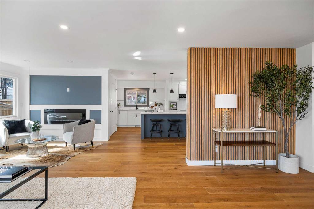 1040 Lake Ontario Drive Southeast, Calgary – Residential Detached Listing Photo 3