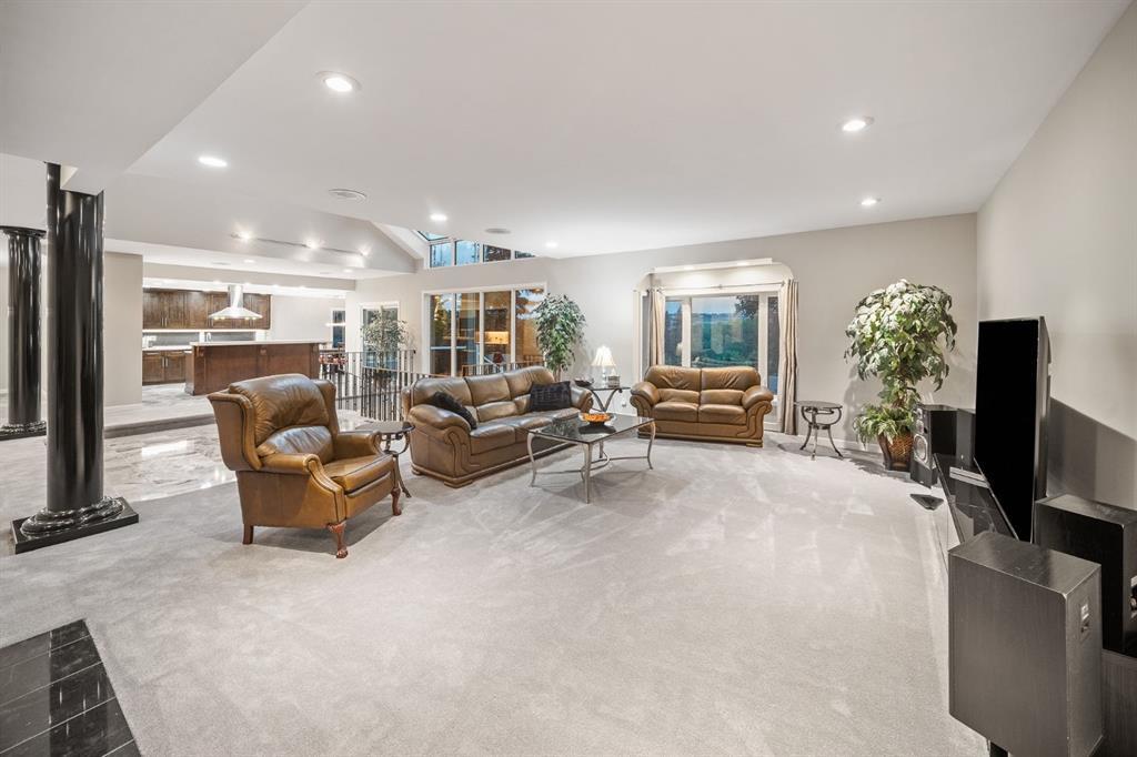 42 Woodhaven Crescent Southwest, Calgary – Residential Detached Listing Photo 13