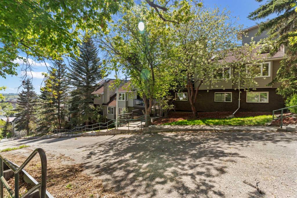 102, 333 2 Avenue Northeast, Calgary – Residential Apartment Listing Photo 2