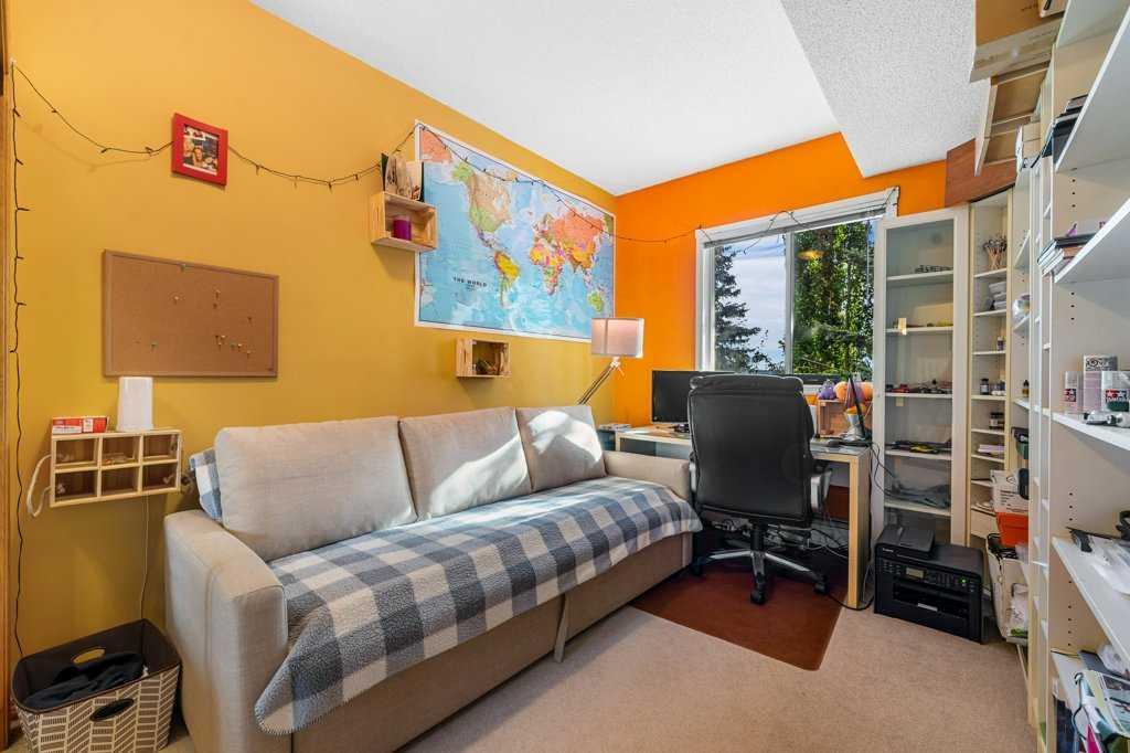 215, 200 Lincoln Way Sw Calgary Alberta T3E 7G7 Lincoln Park Home For Sale