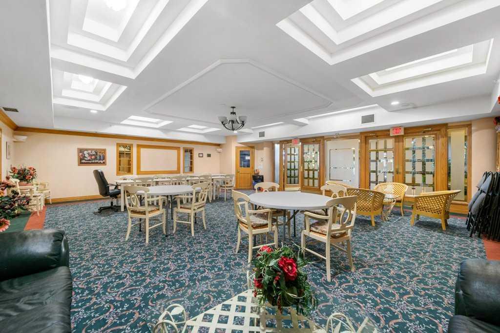 215, 200 Lincoln Way Sw Calgary Alberta T3E 7G7 Lincoln Park Home For Sale