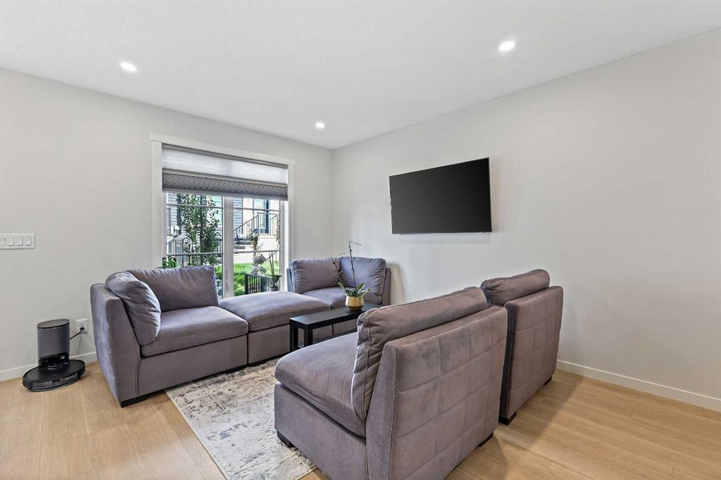 107, 474 Seton Circle Southeast, Calgary – Residential Row/Townhouse Listing Photo 9