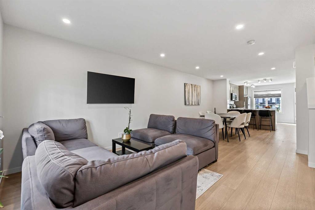 107, 474 Seton Circle Southeast, Calgary – Residential Row/Townhouse Listing Photo 8