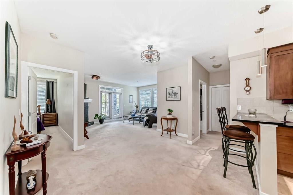 102, 1005a Westmount Drive, Strathmore