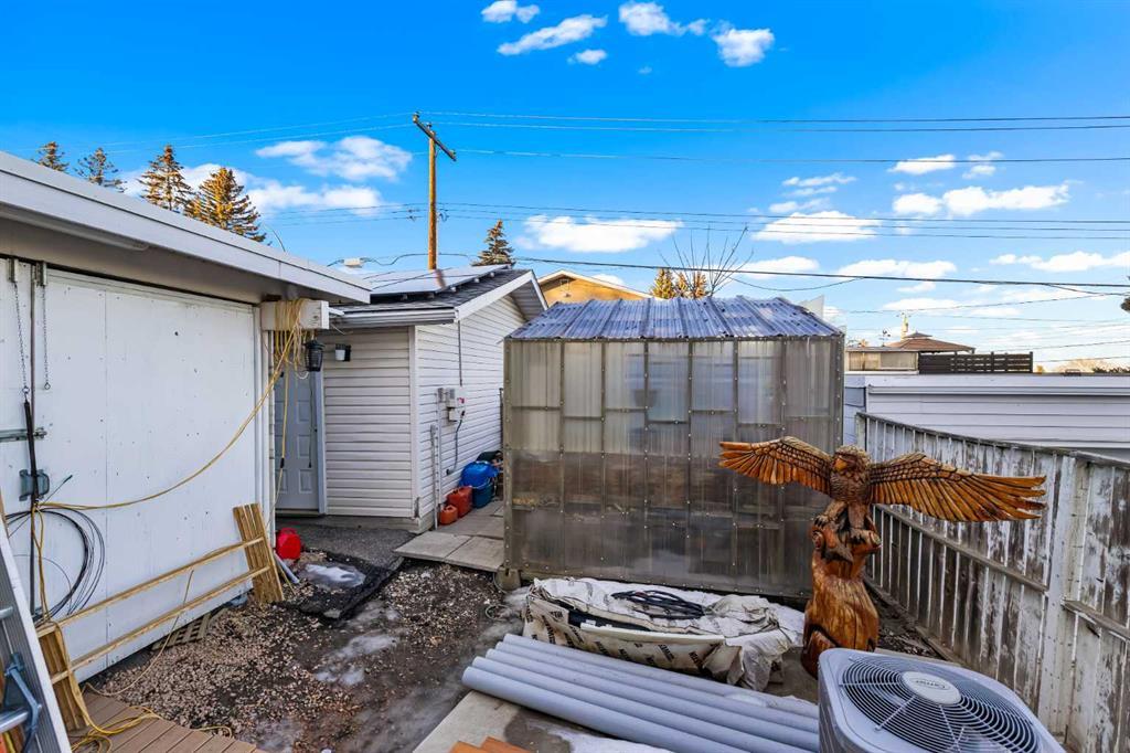 1016 Hunterdale Place Northwest, Calgary – Residential Detached Listing Photo 4