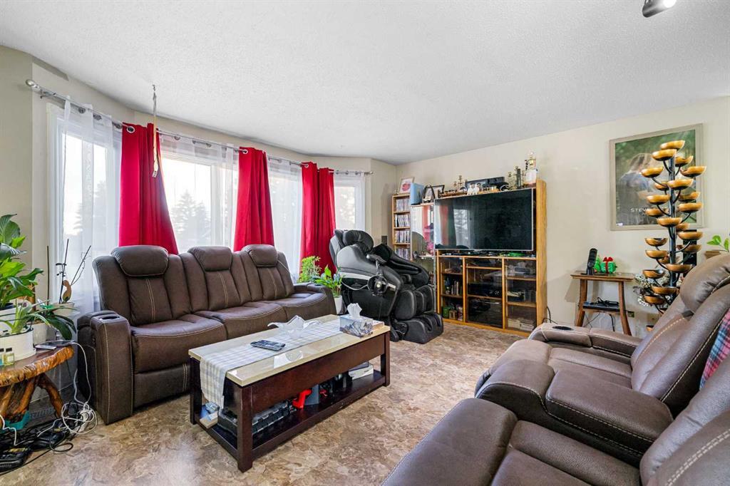 1016 Hunterdale Place Northwest, Calgary – Residential Detached Listing Photo 7