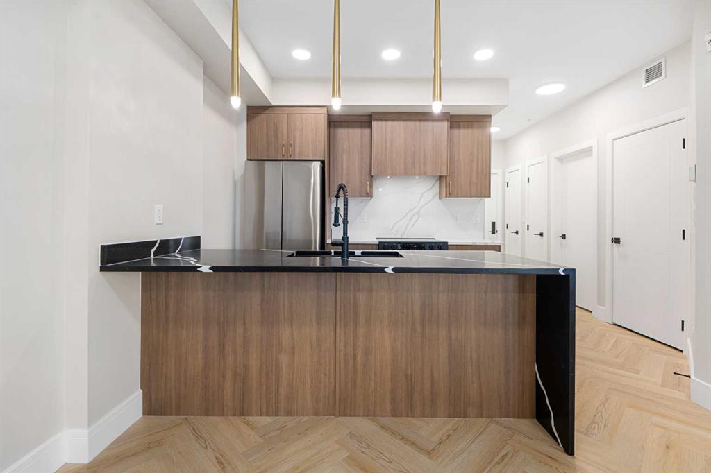 408, 330 Dieppe Drive Southwest, Calgary – Residential Apartment Listing Photo 4