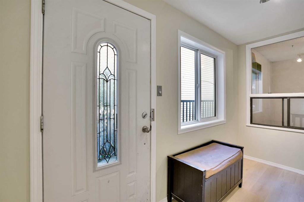 7915 Ranchview Drive Nw Calgary Alberta t3g1s7 Ranchlands Home For Sale