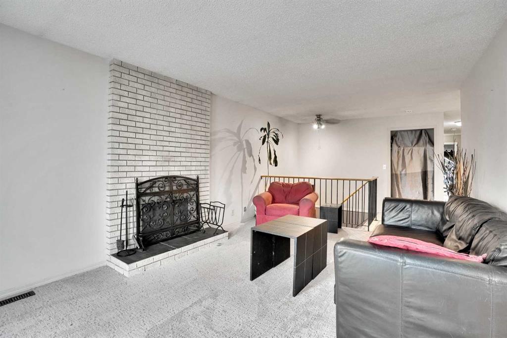 7915 Ranchview Drive Nw Calgary Alberta t3g1s7 Ranchlands Home For Sale