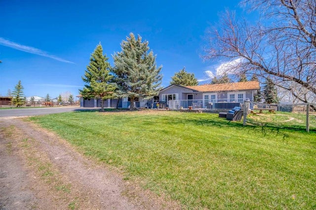 354142 48 Street E, Rural Foothills County
