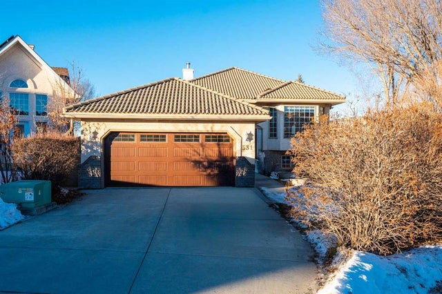 531 Sierra Morena Court Sw, Calgary