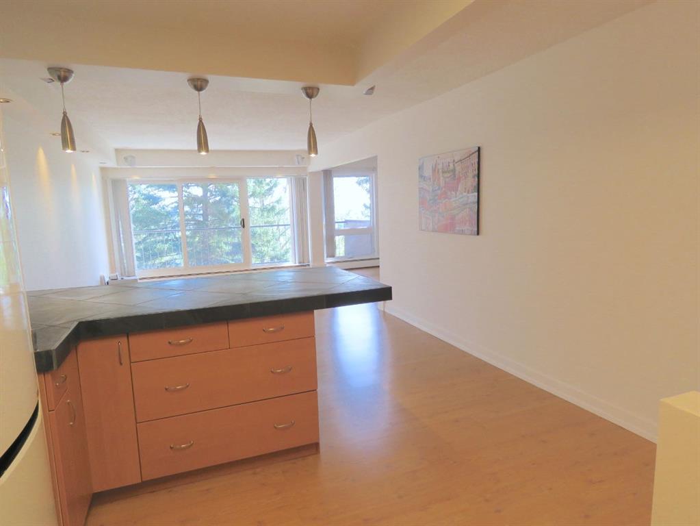 204, 328 Cedar Crescent Southwest, Calgary – Residential Apartment Listing Photo 4