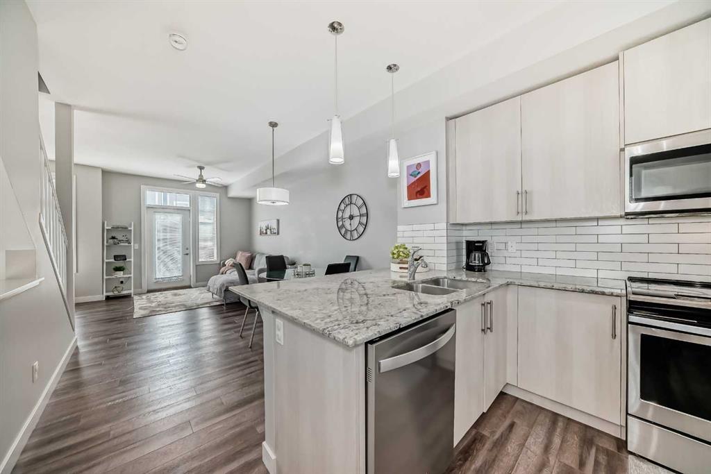 63 Legacy Path Southeast, Calgary – Residential Row/Townhouse Listing Photo 11