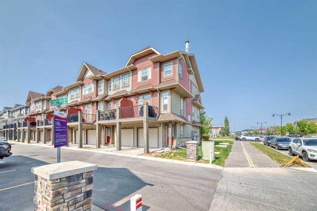 63 Legacy Path Southeast, Calgary – Residential Row/Townhouse Listing Photo 2