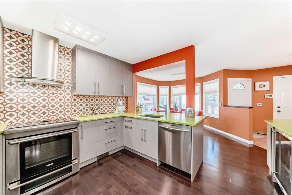 402 Citadel Heights Northwest, Calgary – Residential Row/Townhouse Listing Photo 6