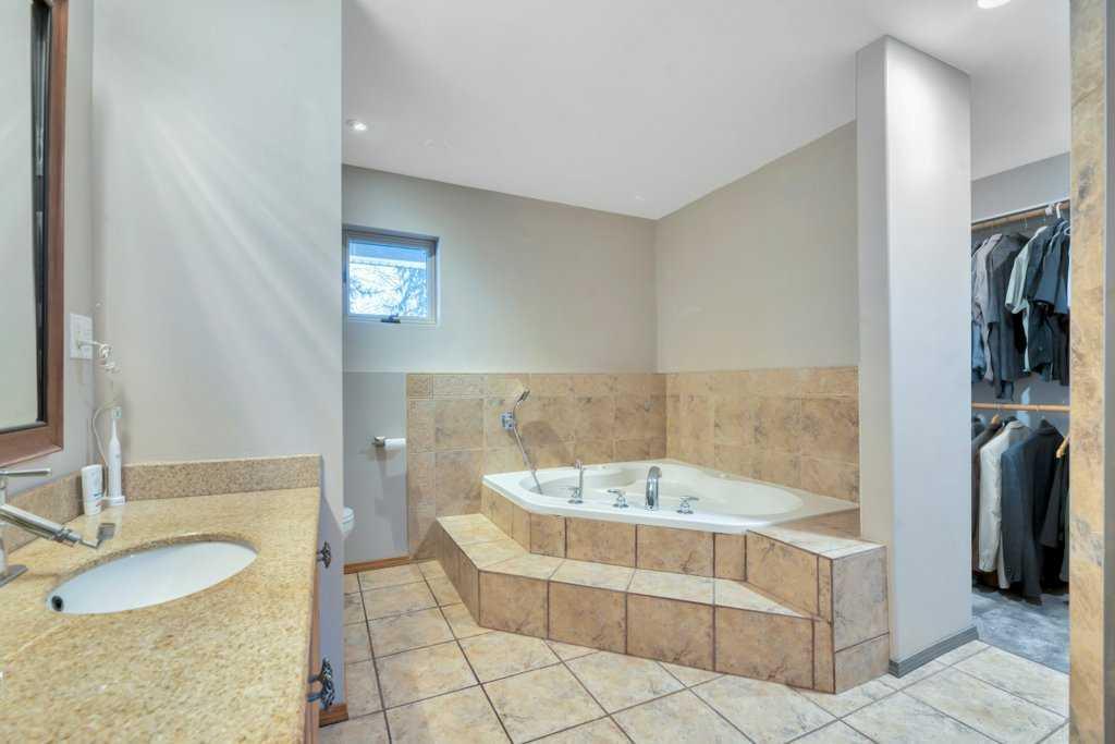 261017 Range Road 244, Rural Wheatland County – Residential Detached Listing Photo 16