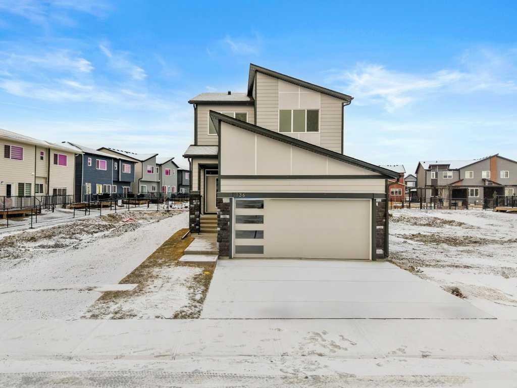 136 Wolf Hollow Manor SE, Calgary