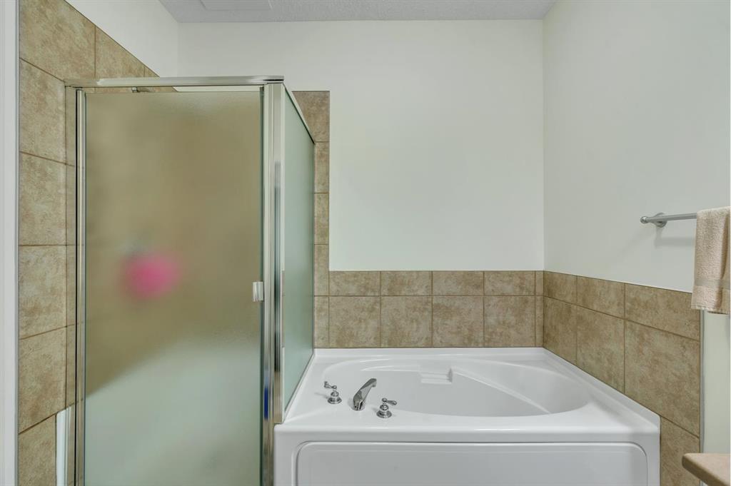 202, 10 Discovery Ridge Close Southwest, Calgary – Residential Apartment Listing Photo 11