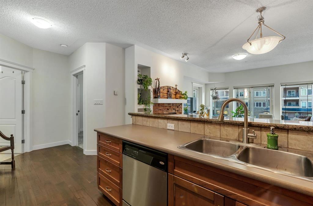 202, 10 Discovery Ridge Close Southwest, Calgary – Residential Apartment Listing Photo 6