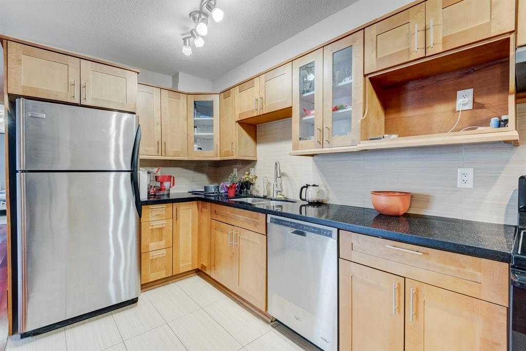 209, 1422 Centre A Street Northeast, Calgary – Residential Apartment Listing Photo 4