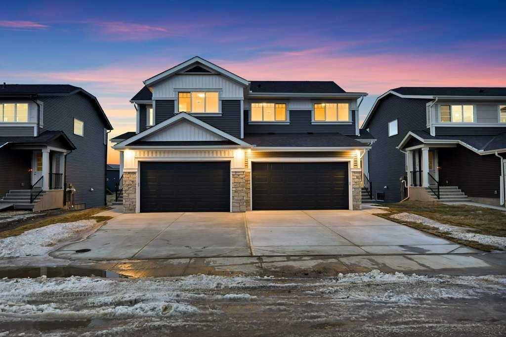 557 Chelsea Gardens, Chestermere