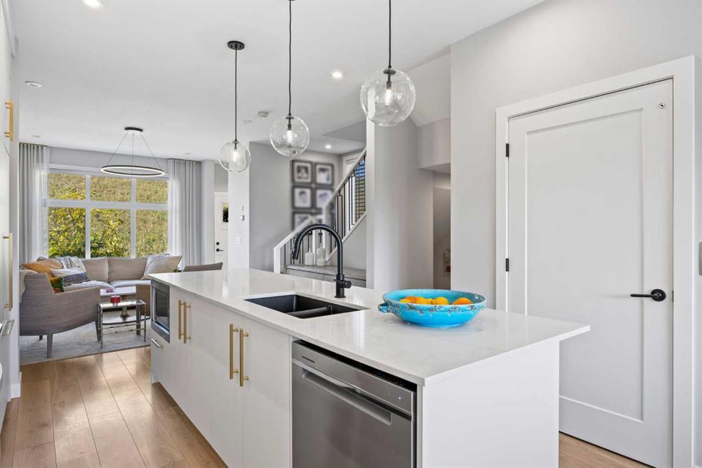 3044 85 Street Southwest, Calgary – Residential Row/Townhouse Listing Photo 13