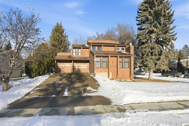 4 Pardue Close, Red Deer