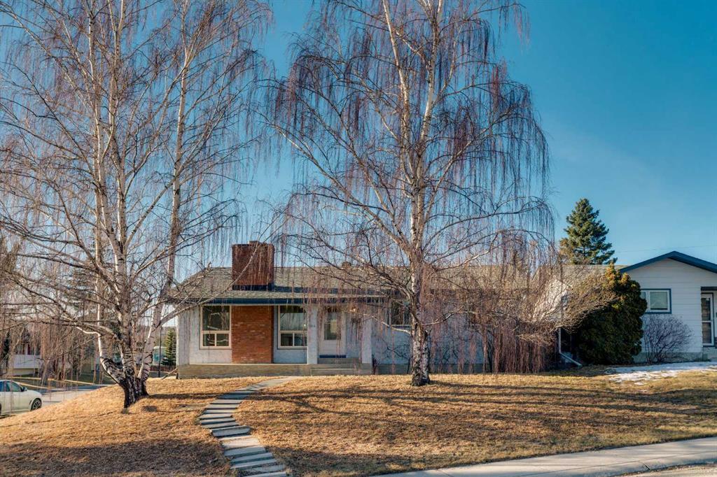 102 Huntham Place Northeast, Calgary – Residential Detached Listing Photo 2