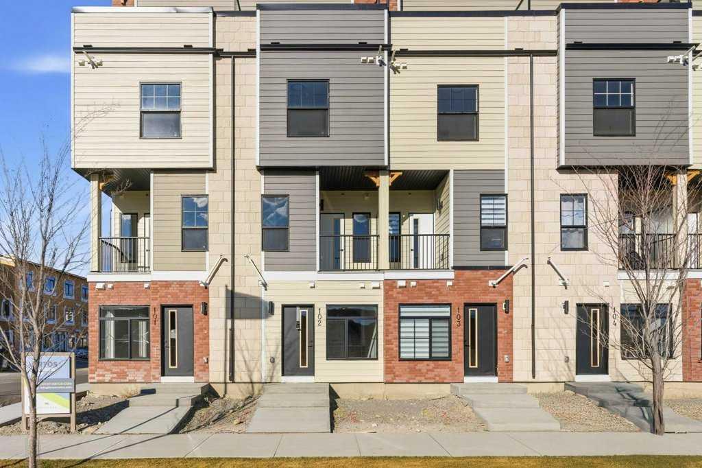 102, 156 Park Street, Cochrane