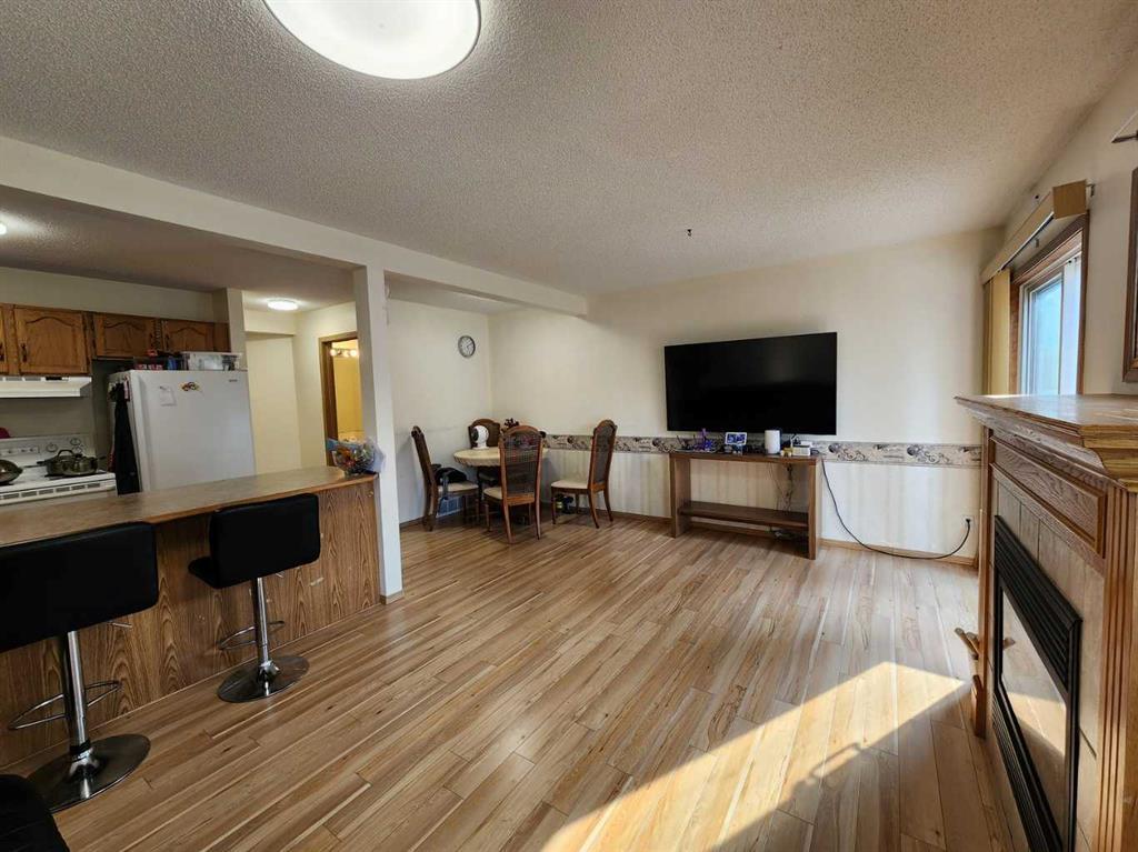 9 Country Hills Rise Northwest, Calgary – Residential Row/Townhouse Listing Photo 10