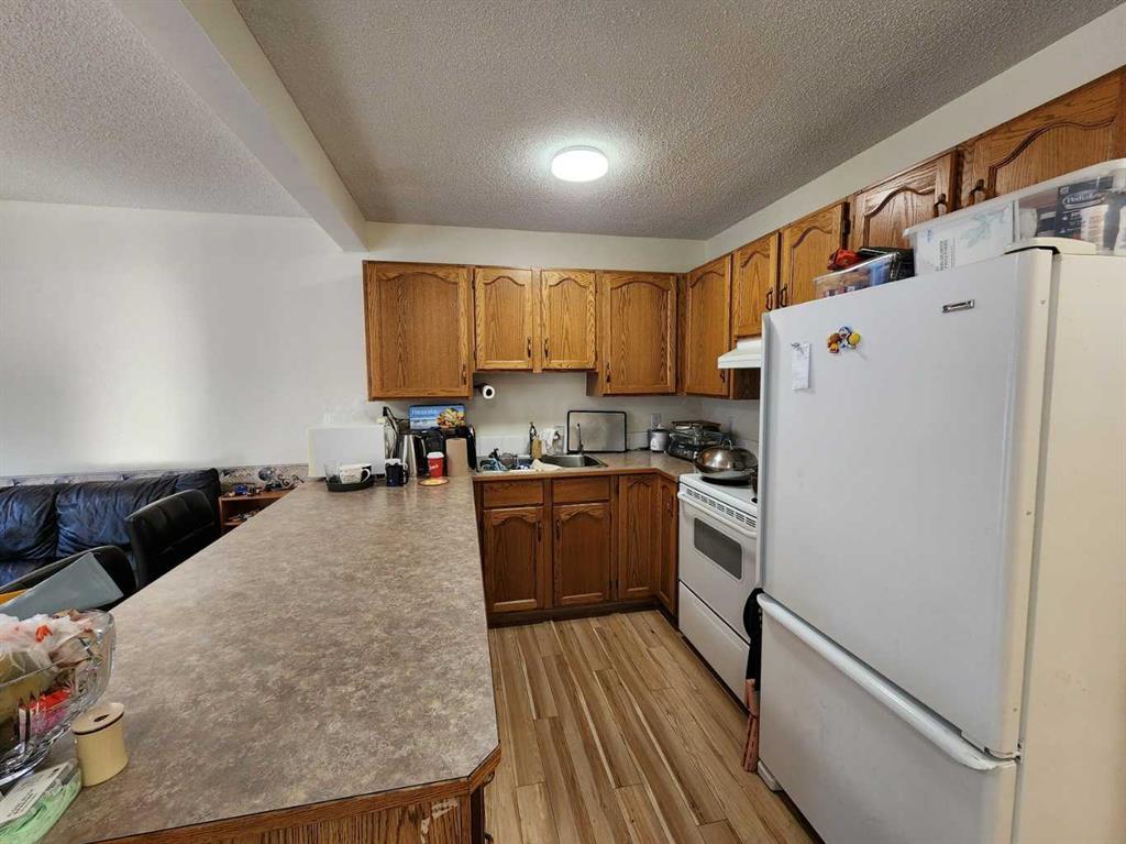 9 Country Hills Rise Northwest, Calgary – Residential Row/Townhouse Listing Photo 4