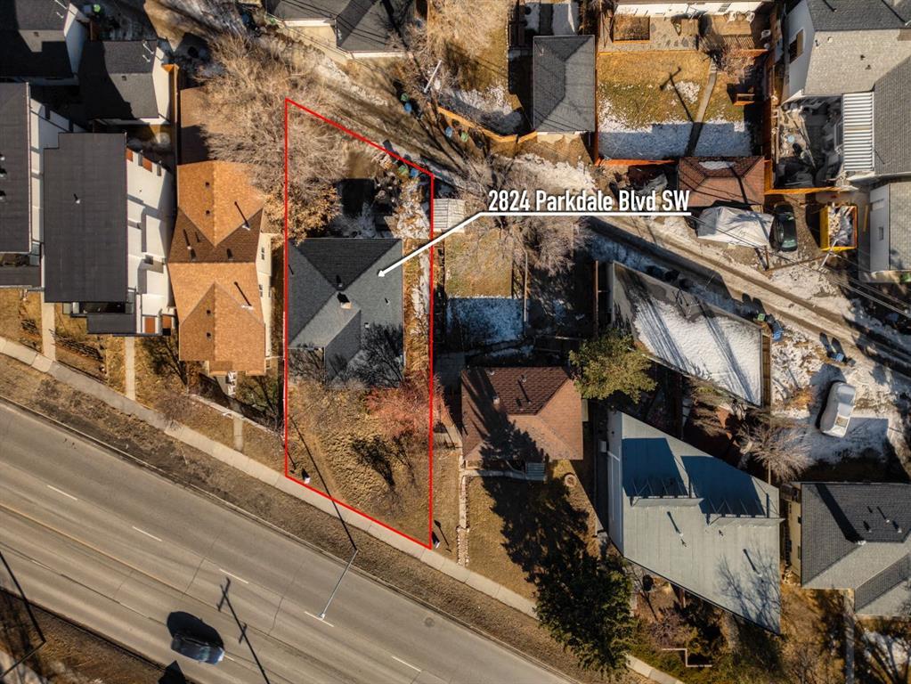 2824 Parkdale Boulevard NW, Calgary