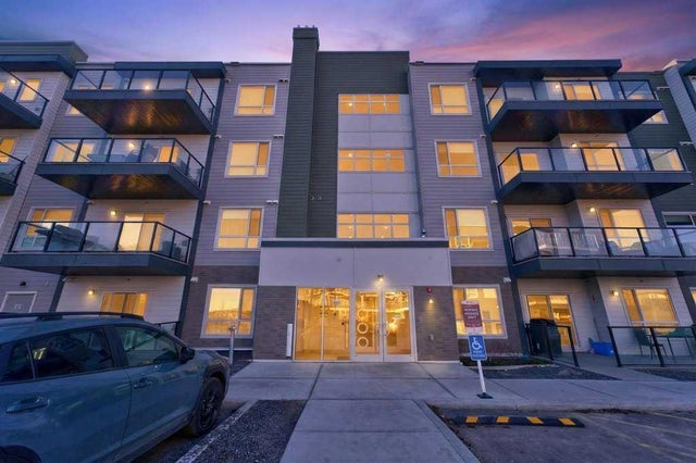 1207, 33 Carringham Gate Nw, Calgary
