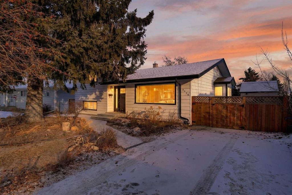 8416 7 Street Sw, Calgary