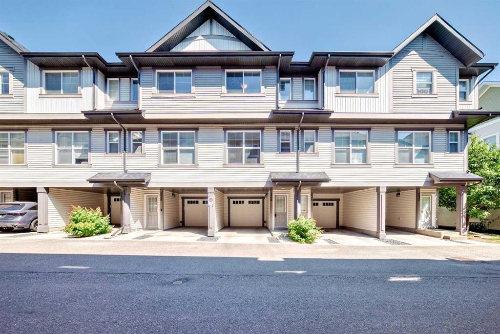 236 New Brighton Row Se, Calgary