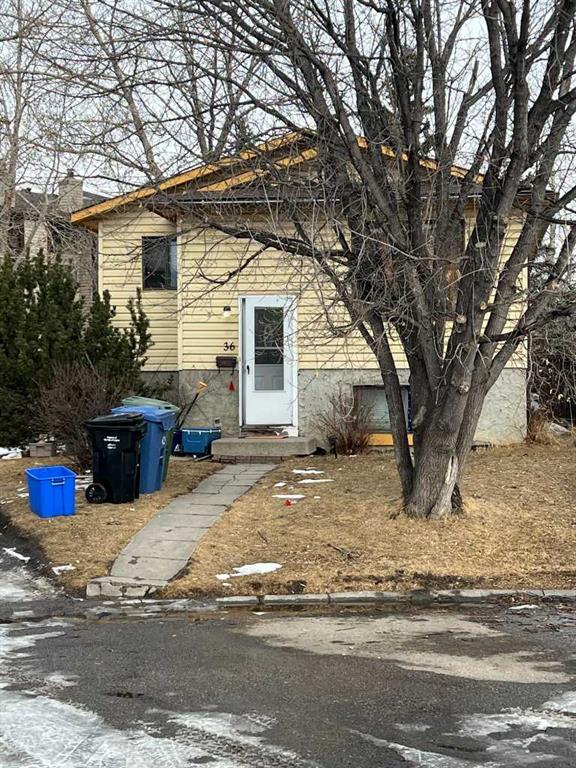 36 Castleglen Place Ne, Calgary