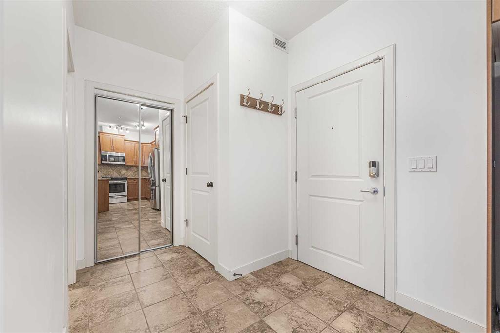223, 35 Aspenmont Heights Southwest, Calgary – Residential Apartment Listing Photo 2