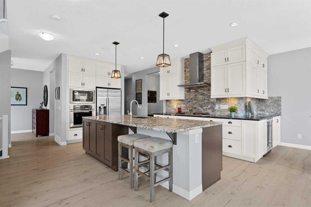 103 Masters Rise Se, Calgary