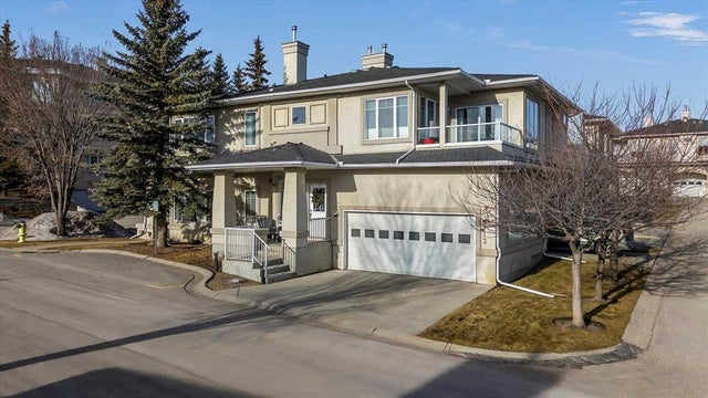 Real Estate Listing in Edgemont, Calgary