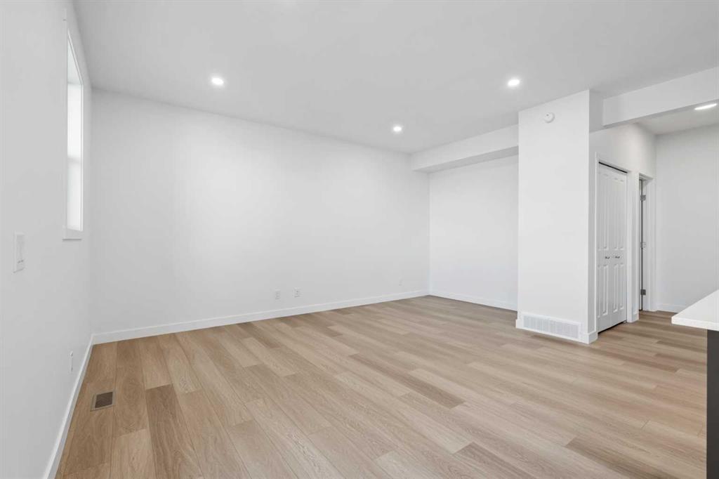 229, 65 Belvedere Point Southeast, Calgary – Residential Row/Townhouse Listing Photo 8