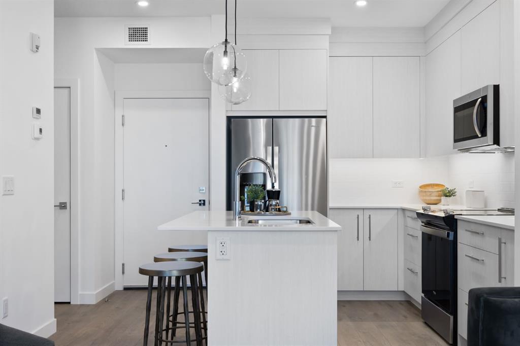 2210, 6 Merganser Drive W, Chestermere