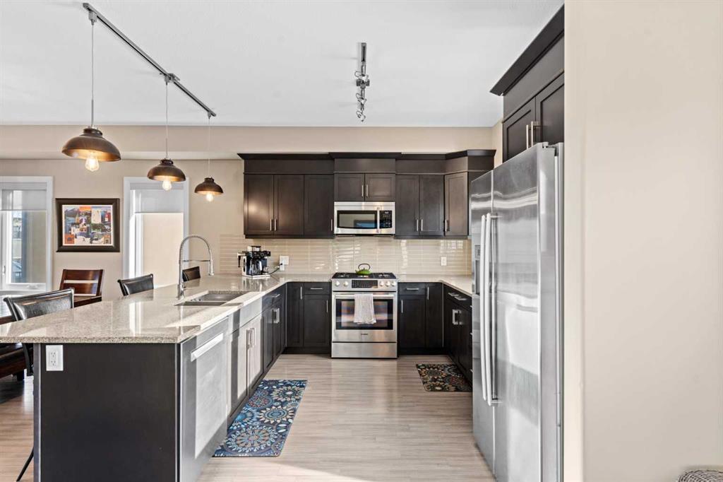 403 Valley Ridge Manor Northwest, Calgary – Residential Row/Townhouse Listing Photo 12