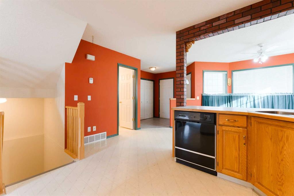 507 Citadel Terrace Northwest, Calgary – Residential Row/Townhouse Listing Photo 7